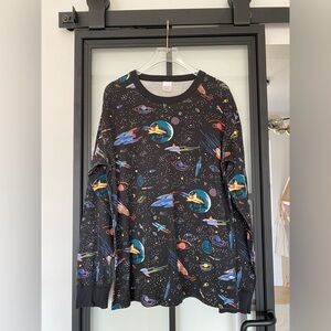 Hanna Andersson Men’s Space Print Organic Cotton Sleepwear Top Long Sleeve L